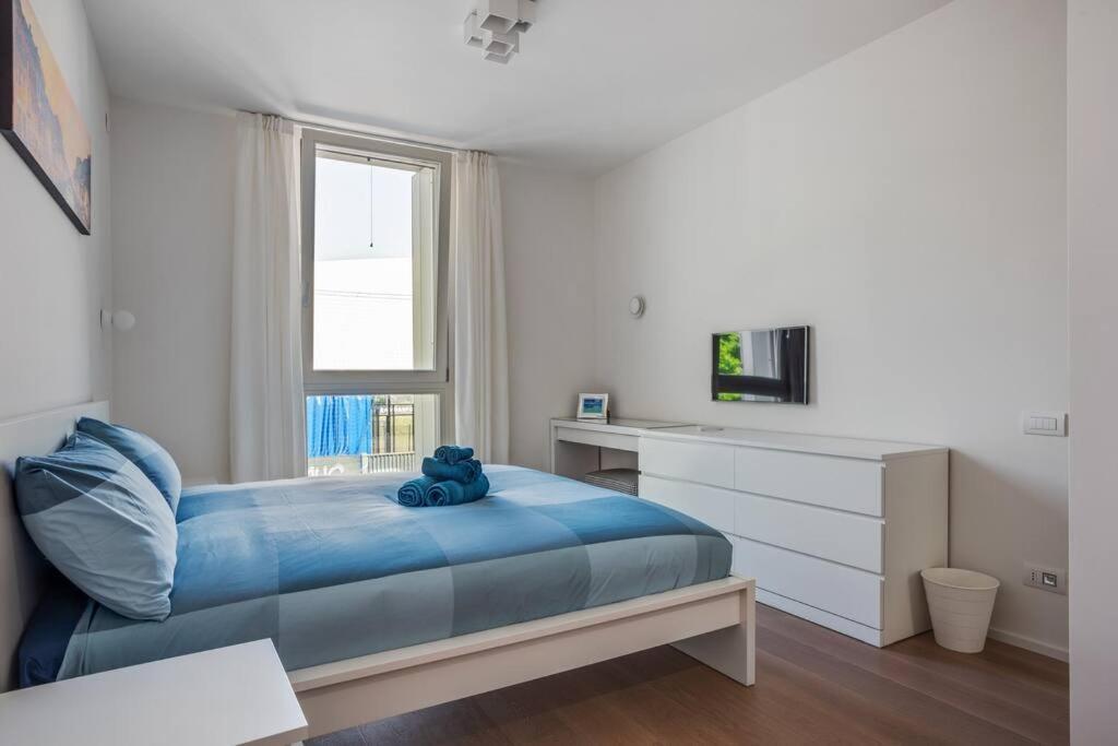 Easylife - Modern And Spacious Apt In Fiera City Life มิลาน ภายนอก รูปภาพ